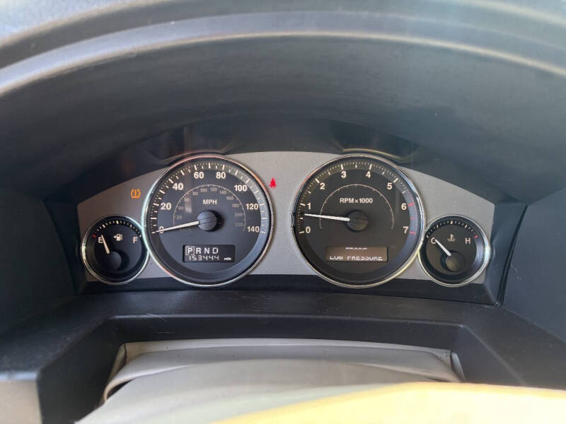 2008 Jeep Commander Overland