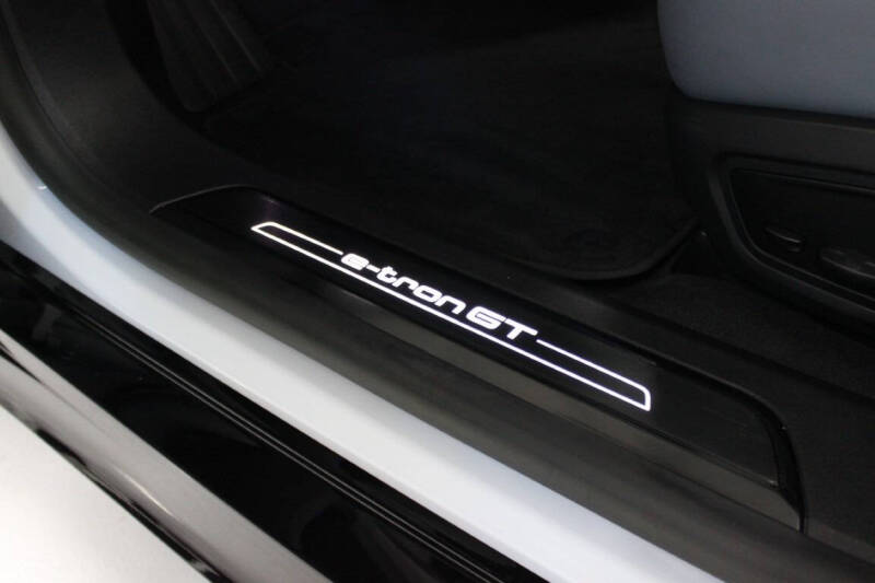 2023 Audi e-tron GT quattro Prestige