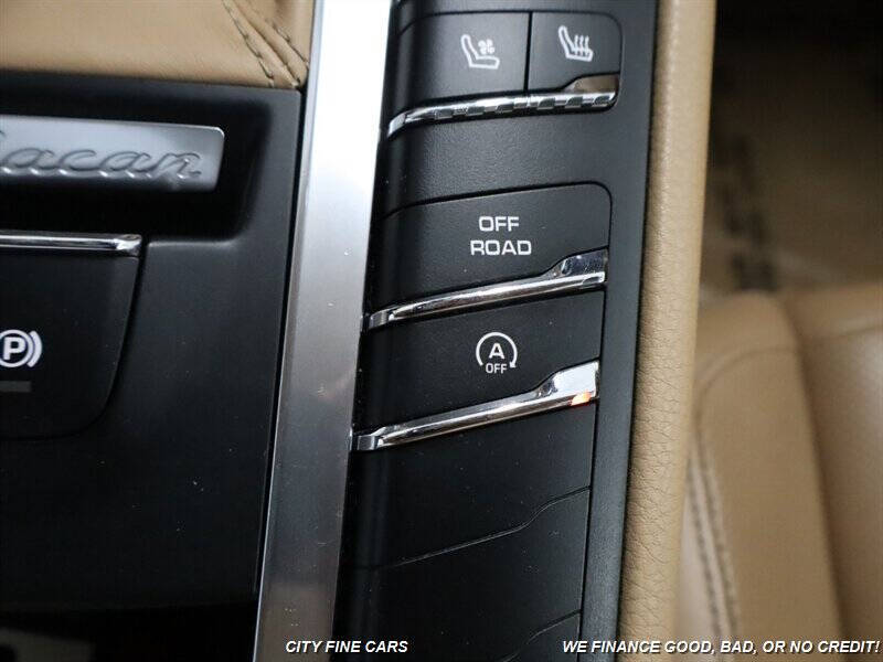 2016 Porsche Macan S