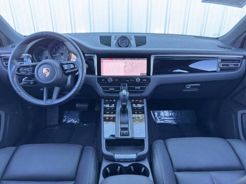 2023 Porsche Macan