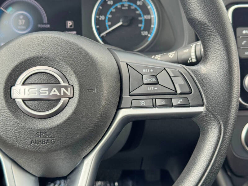 2025 Nissan LEAF S