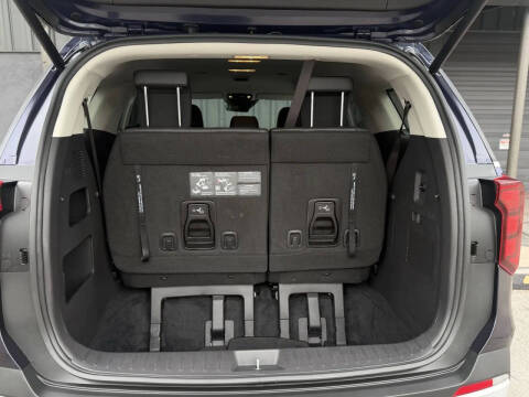 2025 Kia Carnival EX