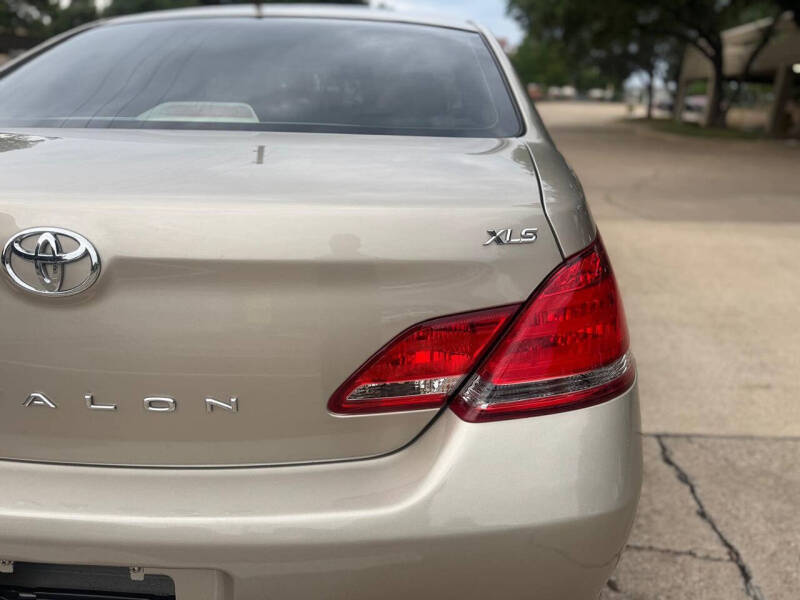 2006 Toyota Avalon XLS
