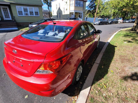 2012 Hyundai Accent GLS