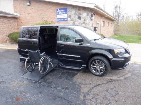 2014 Chrysler Town and Country for sale at Mobility Motors LLC - A Wheelchair Van in Battle Creek MI