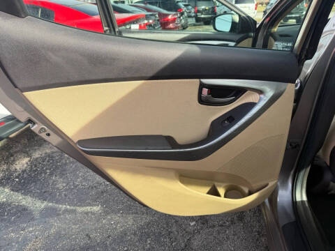 2012 Hyundai Elantra