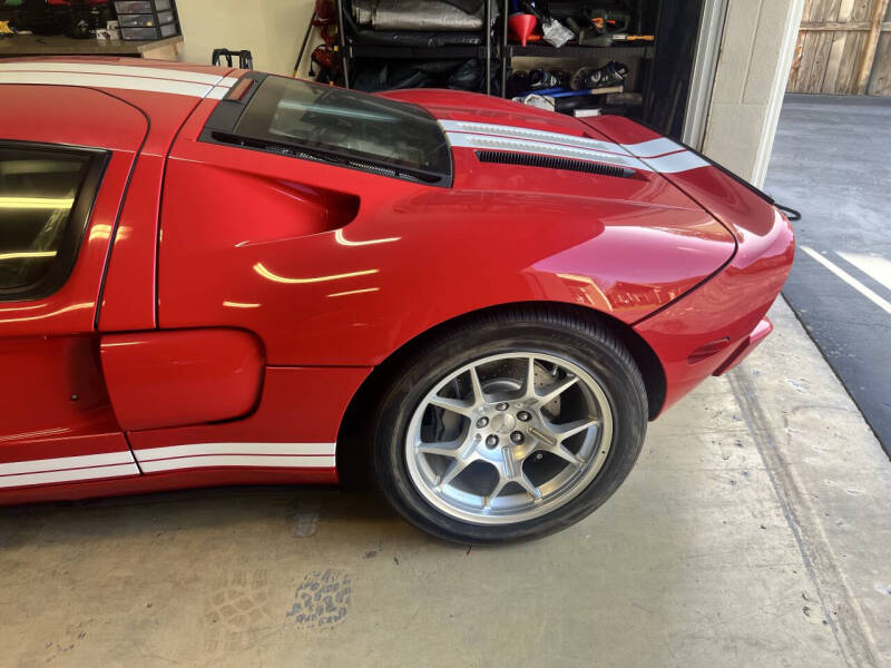 2005 Ford GT Base - Photo 48