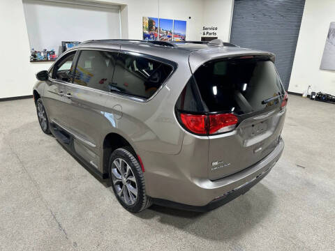 2017 Chrysler Pacifica Limited