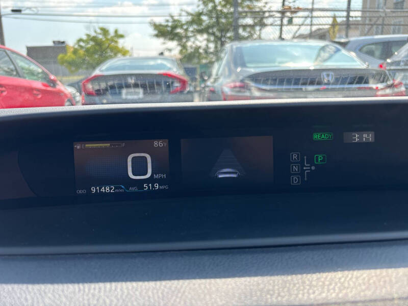 2018 Toyota Prius Two