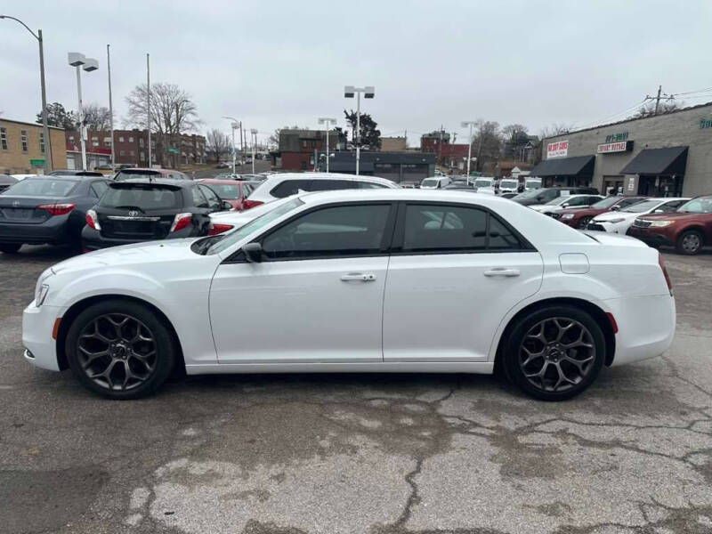 2018 Chrysler 300 Touring