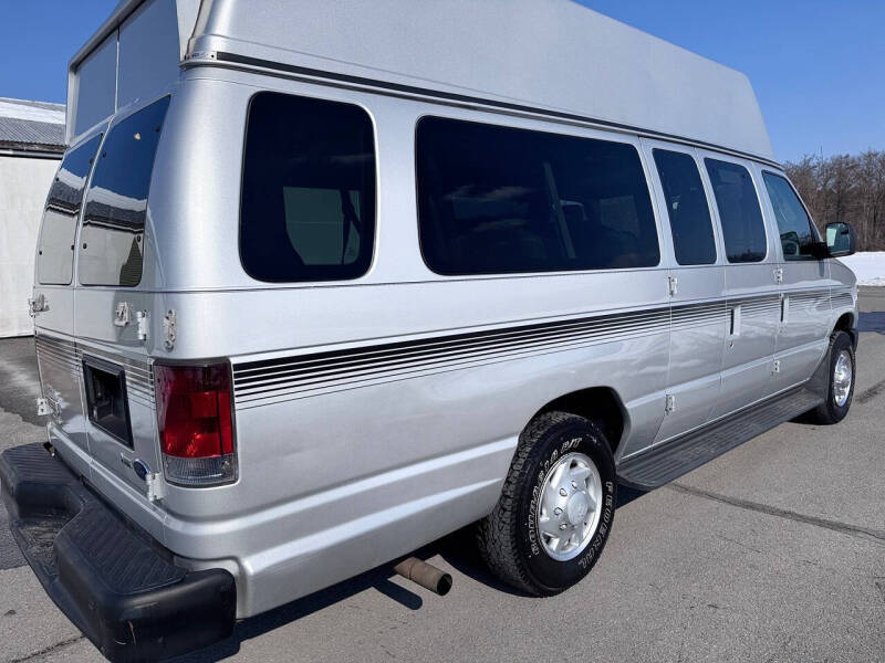 2012 Ford E-Series E-350 SD XL