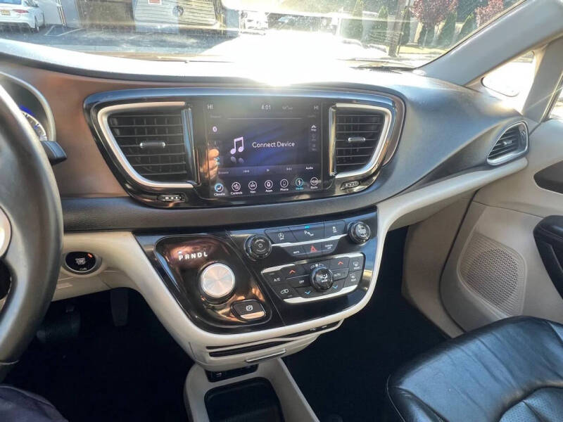 2018 Chrysler Pacifica Touring L