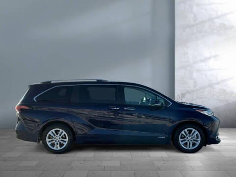 2021 Toyota Sienna Limited 7-Passenger