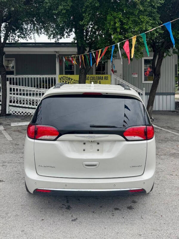 2017 Chrysler Pacifica Limited