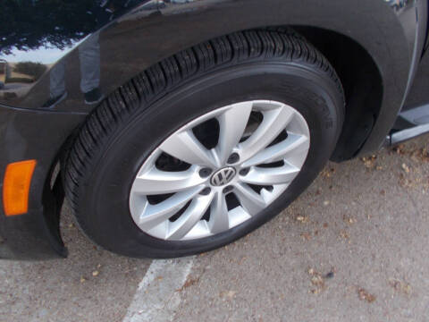 2014 Volkswagen Beetle 2.5L Entry PZEV
