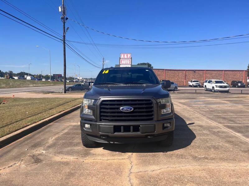 2016 Ford F-150 XLT photo 2