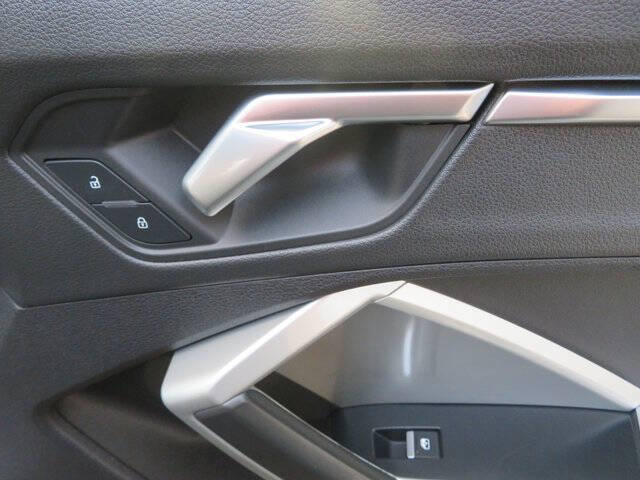 2020 Audi Q3 quattro Premium 45 TFSI