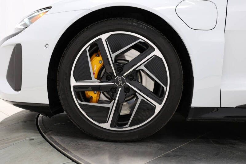 2023 Audi RS e-tron GT quattro