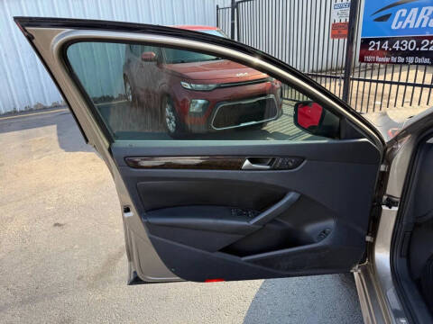 2015 Volkswagen Passat 3.6L V6 SEL Premium