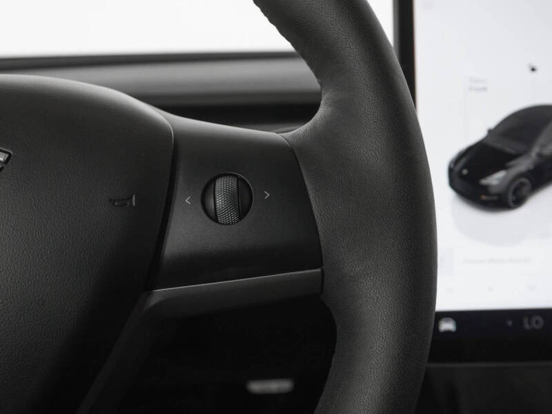 2024 Tesla Model Y Performance