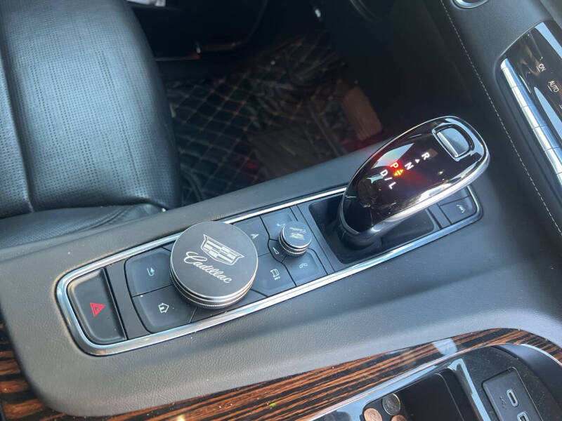 2022 Cadillac Escalade ESV Premium Luxury