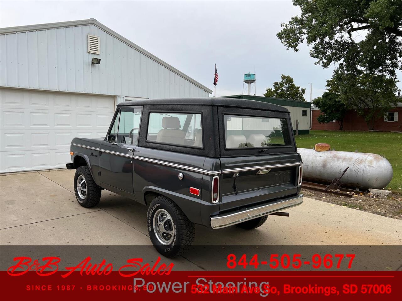 1976 Ford Bronco 10