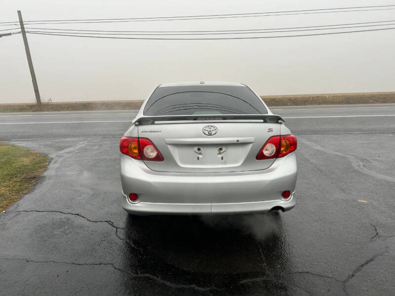 2010 Toyota Corolla S photo 22