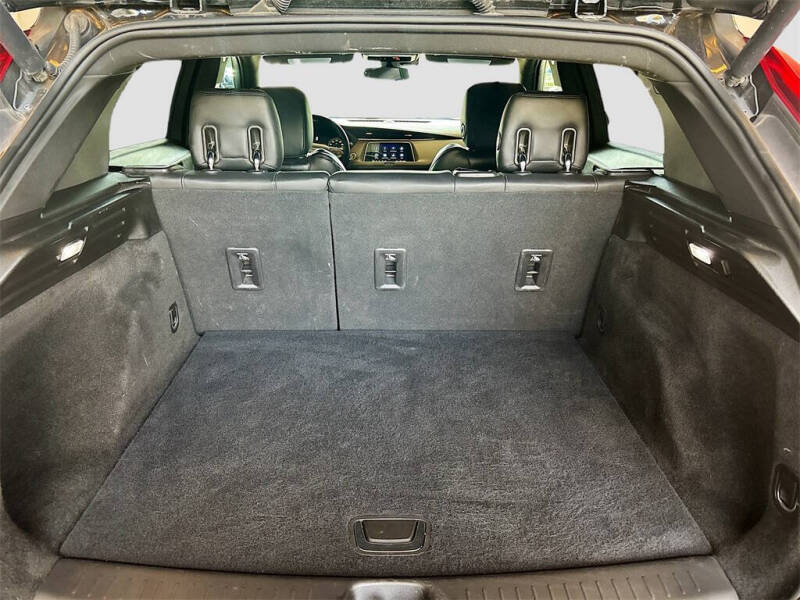 2022 Cadillac XT4 Luxury