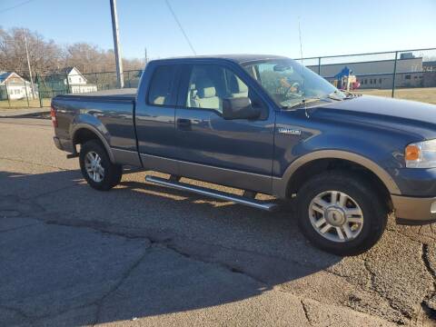 2004 Ford F-150 for sale at RIVERSIDE AUTO SALES in Sioux City IA