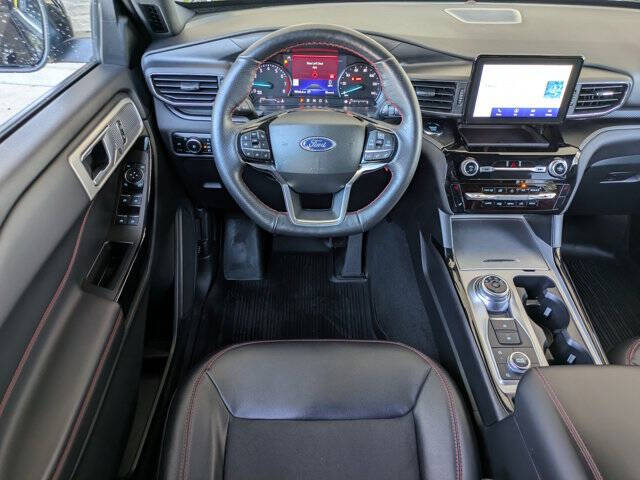 2023 Ford Explorer ST-Line