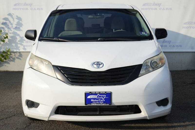 2011 Toyota Sienna Base 7-Passenger