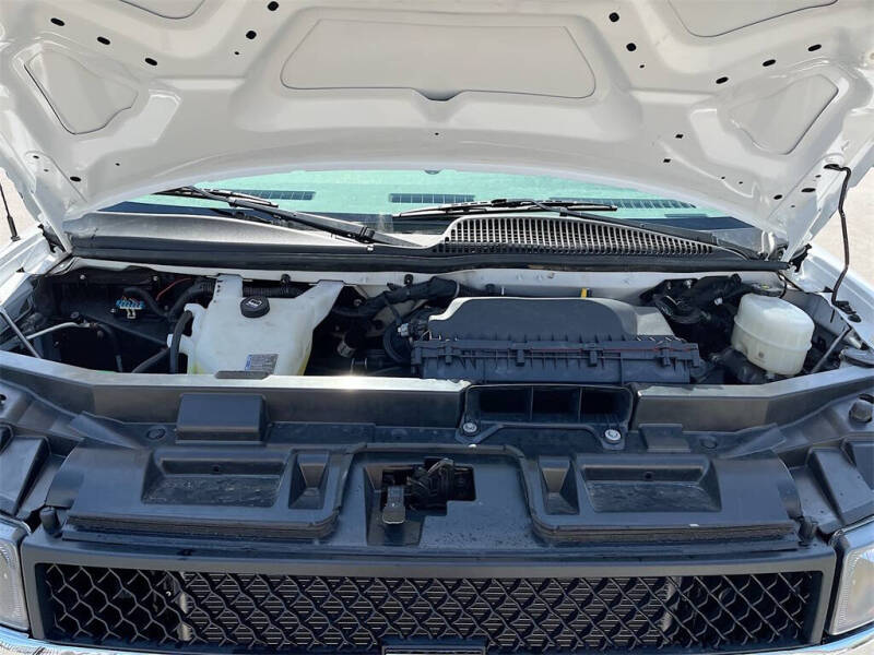 2023 Chevrolet Express 2500