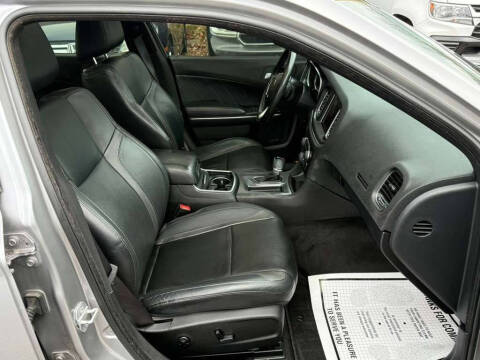 2015 Dodge Charger SXT