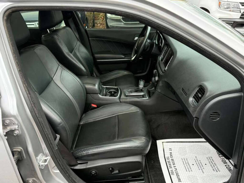 2015 Dodge Charger SXT