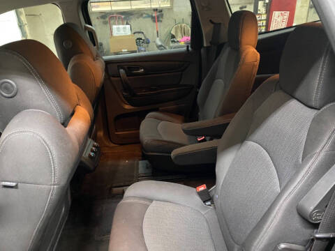 2017 Chevrolet Traverse LT