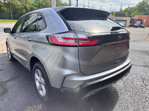 2020 Ford Edge SE