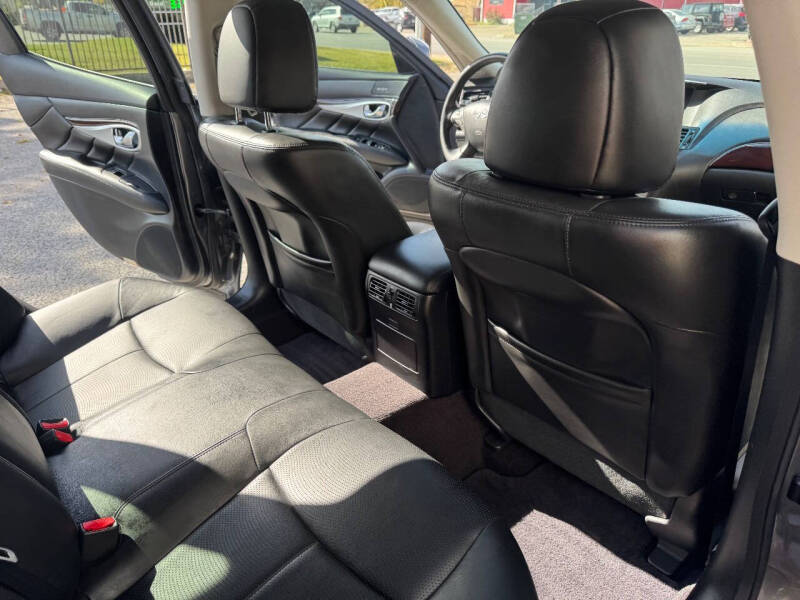 2018 Infiniti Q70 3.7 Luxe