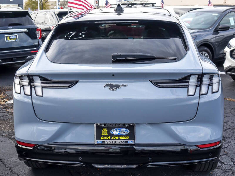 2025 Ford Mustang Mach-E Premium