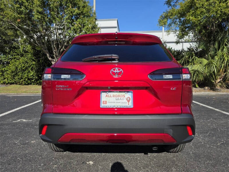 2026 Toyota Corolla Cross LE