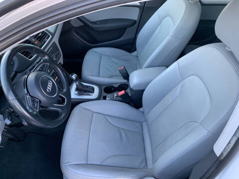 2017 Audi Q3 2.0T Premium