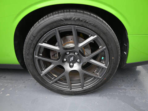 2017 Dodge Challenger R/T Plus