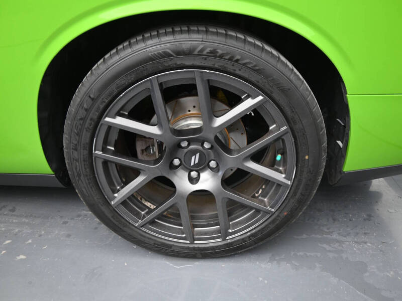 2017 Dodge Challenger R/T Plus