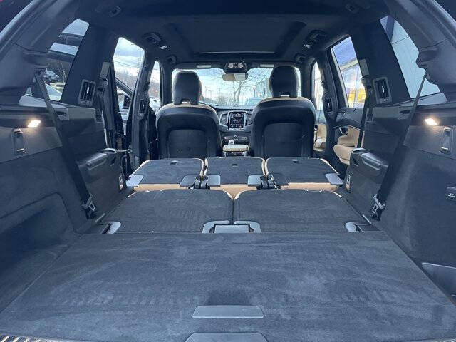 2023 Volvo XC90 Recharge T8 Ultimate Bright Theme 7P