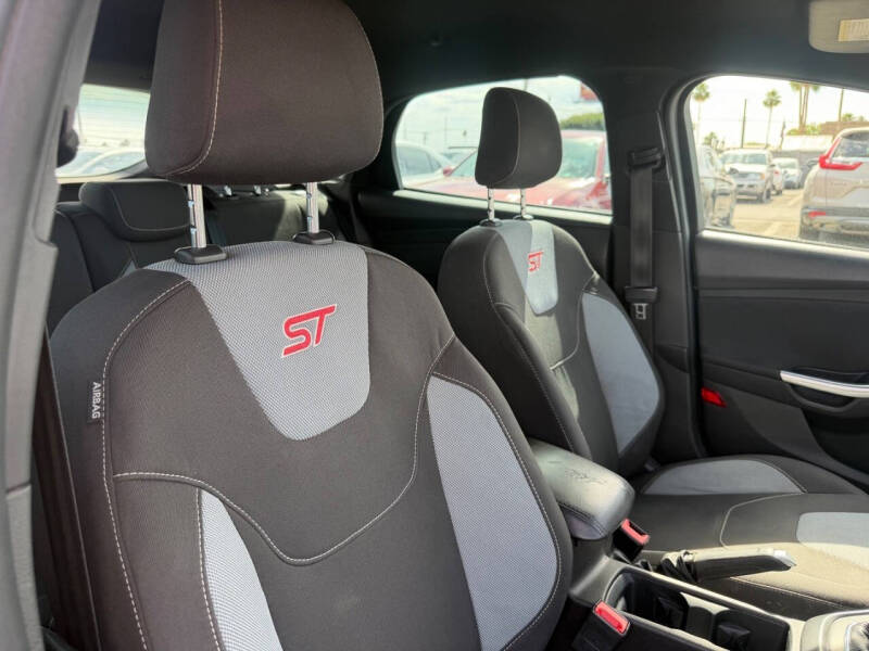 2016 Ford Focus ST