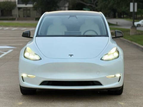 2023 Tesla Model Y Long Range