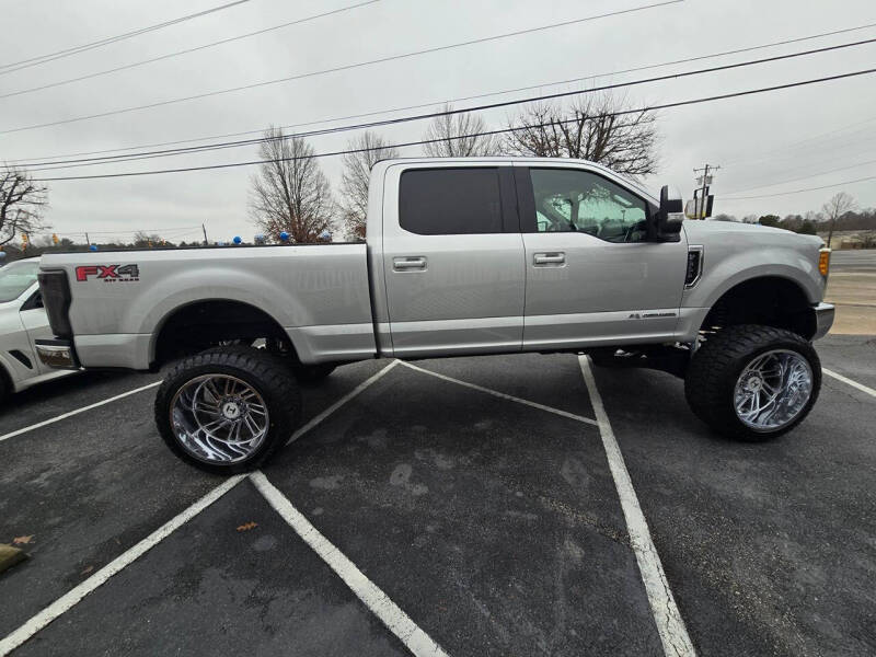 2017 Ford F-350 Super Duty Lariat