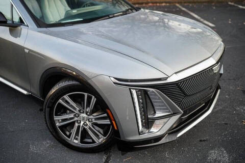 2024 Cadillac LYRIQ Luxury 1