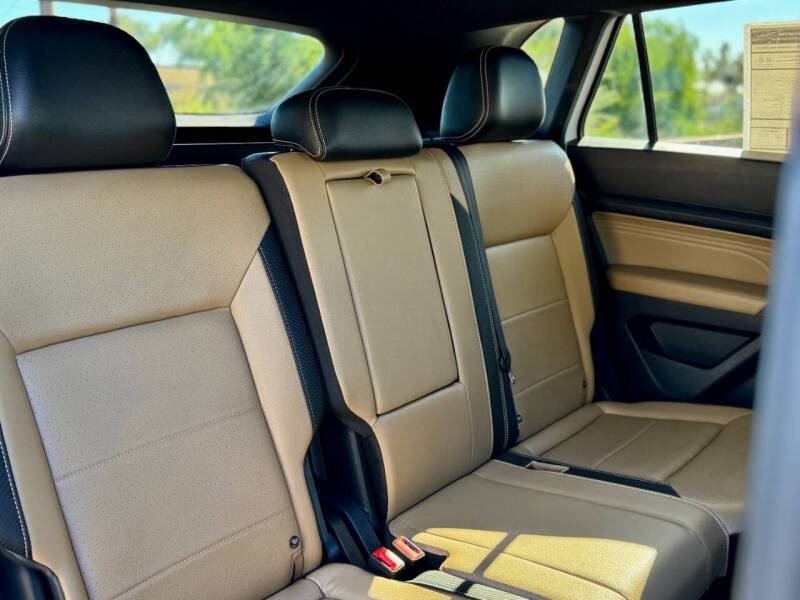 2022 Volkswagen Atlas Cross Sport V6 SE