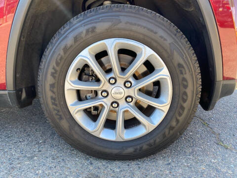 2021 Jeep Grand Cherokee Laredo E