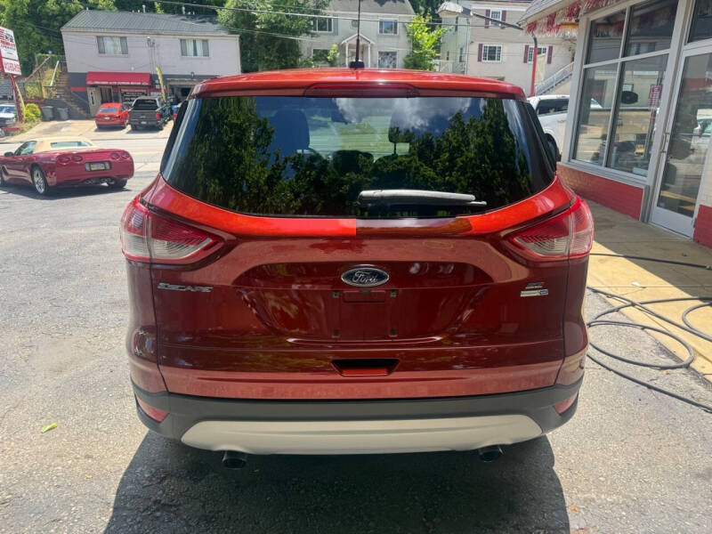 2016 Ford Escape SE